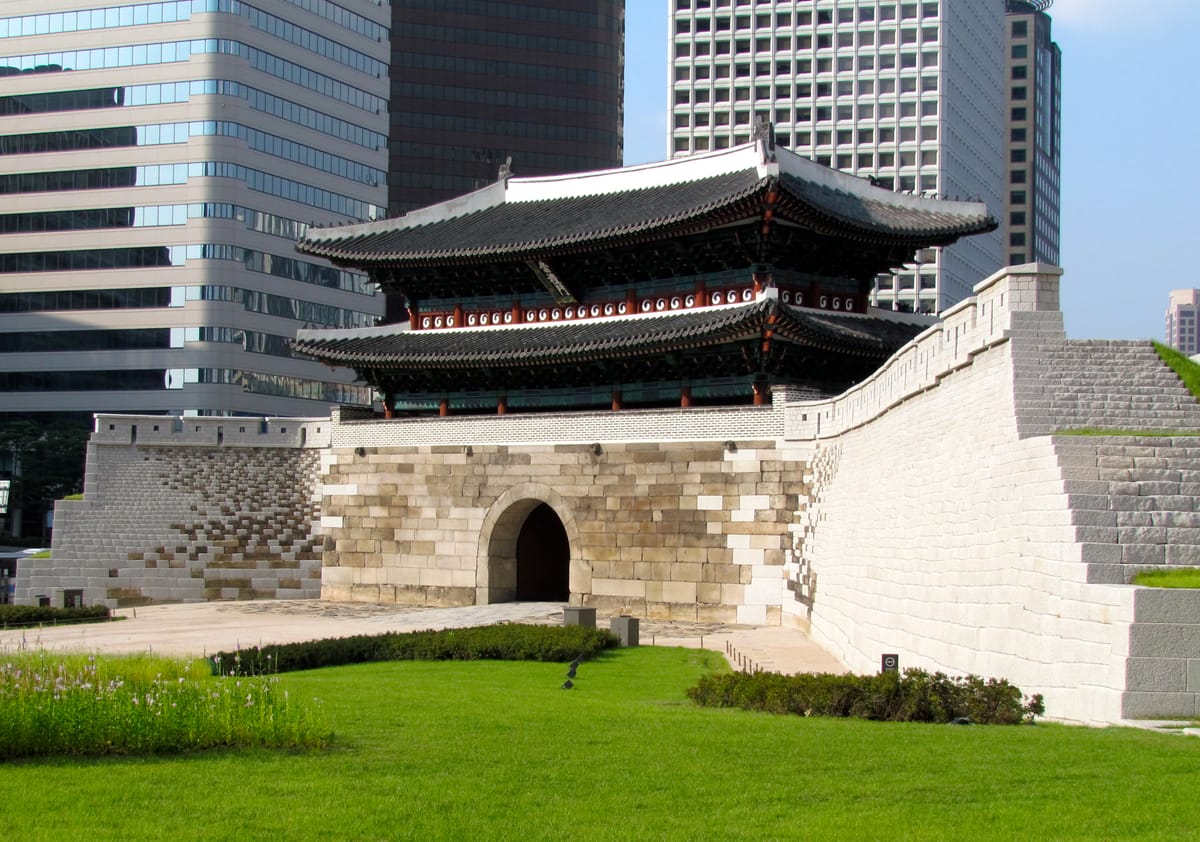 Sungnyemun (Namdaemun), the great south gate of Seoul